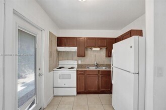 1200 W 31st St in West Palm Beach, FL - Building Photo - Building Photo