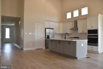 34013 Golden Aspen Dr in Lewes, DE - Building Photo - Building Photo