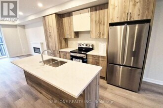 23 Agnes Ln. in Richmond Hill, ON - Building Photo - Building Photo