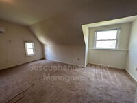 175 E Derry Rd photo'