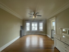 Brown Apartments in Portland, OR - Foto de edificio - Building Photo