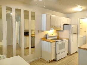 755 Burcale Rd, Unit F1 in Myrtle Beach, SC - Building Photo - Building Photo