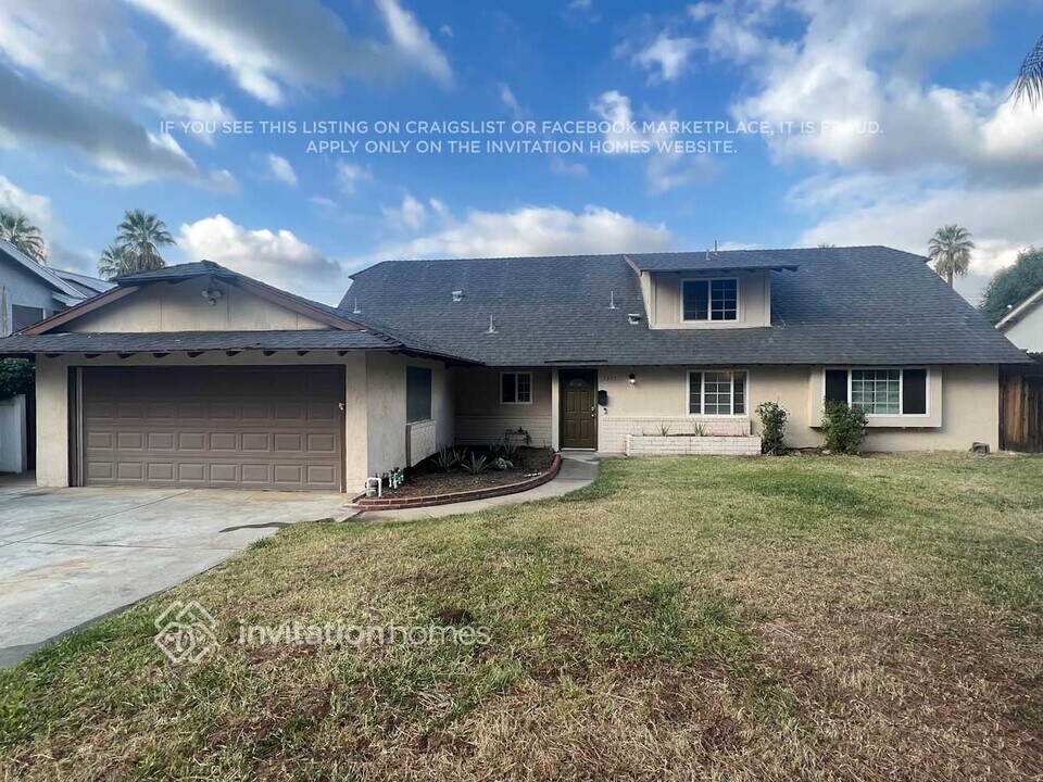 1305 Morrison Dr in Redlands, CA - Foto de edificio