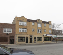 4001-4003 W Nelson St in Chicago, IL - Foto de edificio - Building Photo