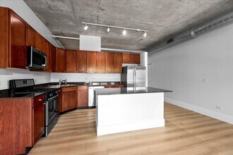 1000 N Kingsbury St in Chicago, IL - Building Photo - Building Photo