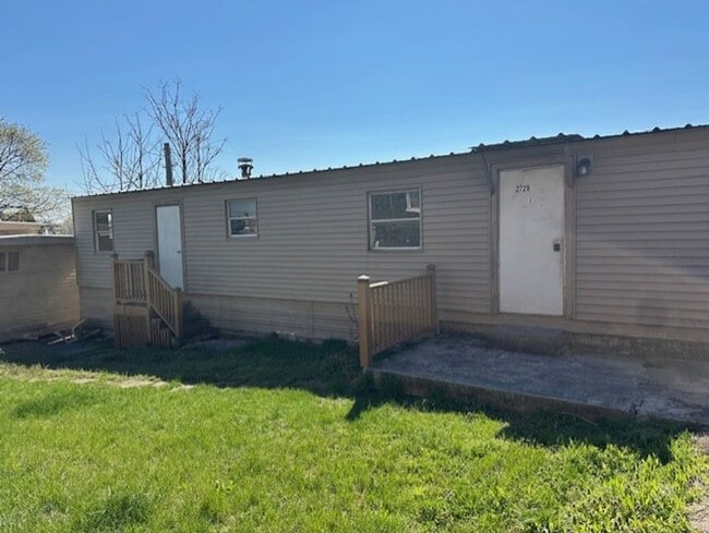 property at 2729 Herr St