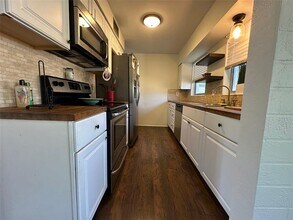 8470 121st St in Seminole, FL - Building Photo - Building Photo
