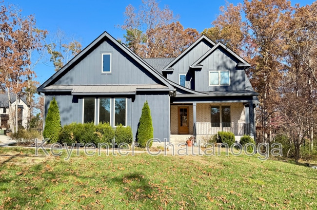 property at 8925 Pine Ridge Rd