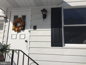 213 Laurel Ave in Glassboro, NJ - Building Photo - Building Photo