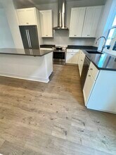 5347 Zenith Overlook in Bethesda, MD - Building Photo - Building Photo