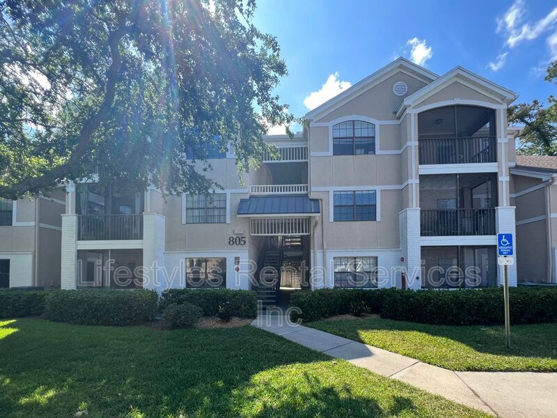 805 Boardwalk Dr Photo