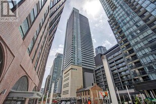 80 John St in Toronto, ON - Building Photo