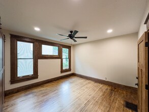 204 E Oakland Ave in Columbus, OH - Building Photo - Building Photo