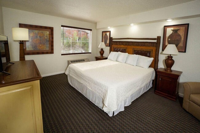 245 Jess-Jo Pkwy in Branson, MO - Building Photo - Building Photo