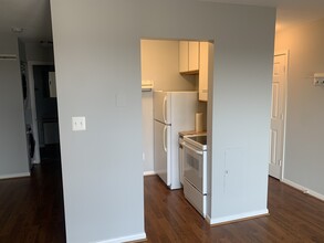 3217 Wisconsin Ave NW in Washington, DC - Building Photo - Building Photo