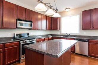 8 Parkmont Ct in Dallas, GA - Building Photo - Building Photo