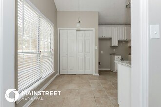 18 Oakdale Dr in Stockbridge, GA - Foto de edificio - Building Photo