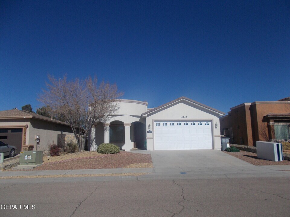 14249 Craggy Rock Ave in El Paso, TX - Building Photo