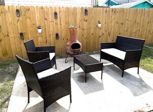 5201 Avenue O 1/2 in Galveston, TX - Building Photo - Building Photo