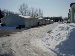 302 & 304 S First Ave in Abbotsford, WI - Building Photo - Building Photo