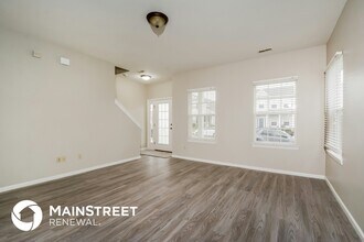 2016 Village Glen Dr in Wentzville, MO - Foto de edificio - Building Photo