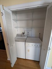 21 Almont St, Unit 1 in Medford, MA - Building Photo - Building Photo