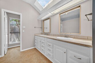 14115 Withersdale Dr in Houston, TX - Building Photo - Building Photo