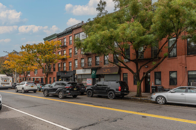 147A Columbia St in Brooklyn, NY - Foto de edificio - Building Photo