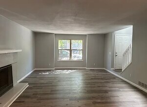 1827 S Pitkin Cir in Aurora, CO - Building Photo - Building Photo