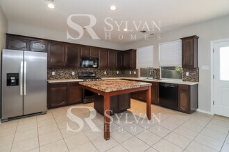 3932 Old Richwood Ln in Fort Worth, TX - Building Photo - Building Photo