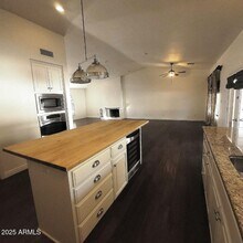 8329 E San Simon Dr in Scottsdale, AZ - Building Photo - Building Photo