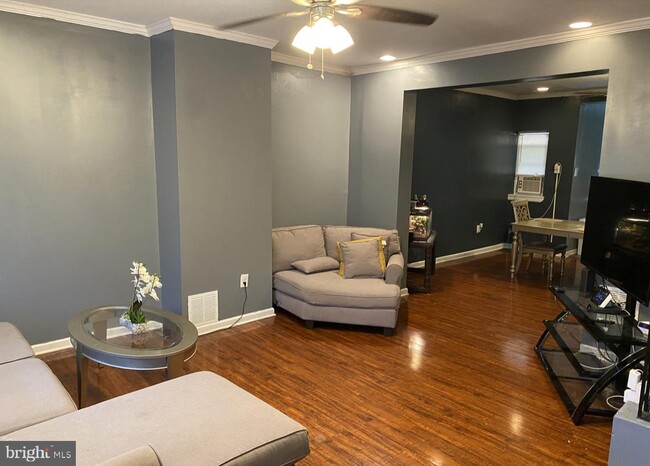 6639 Leeds St in Philadelphia, PA - Building Photo - Building Photo