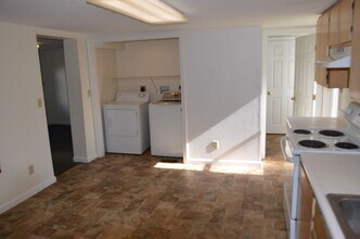 15-17-17 Peru St in Burlington, VT - Building Photo - Building Photo