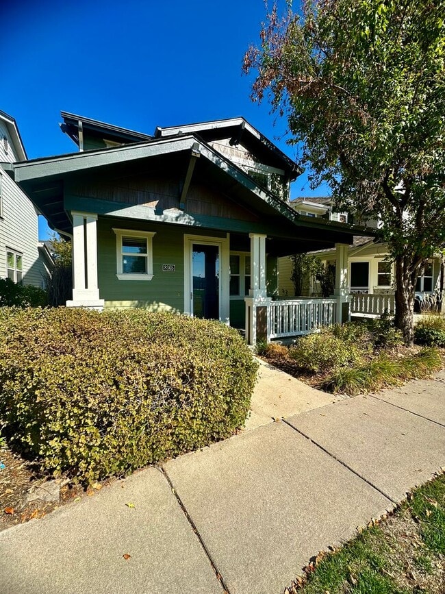 8365 E 22nd Ave in Denver, CO - Building Photo - Building Photo