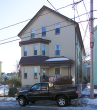 252 Blackstone St in Fall River, MA - Building Photo - Building Photo