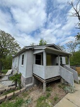 660 W Whillock St in Fayetteville, AR - Building Photo - Building Photo