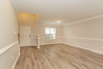 6406 Nevin Rd in Charlotte, NC - Foto de edificio - Building Photo