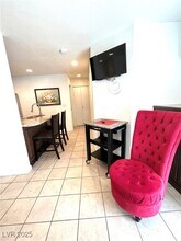 490 Elm Dr in Las Vegas, NV - Building Photo - Building Photo