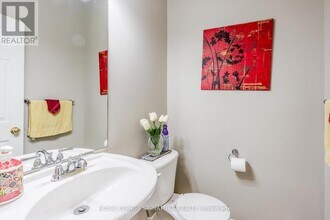 7385 Magistrate Terrace in Mississauga, ON - Building Photo - Building Photo