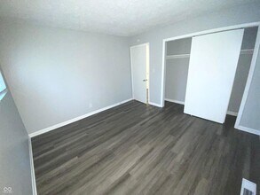 1258 N Ridgeview Dr in Indianapolis, IN - Building Photo - Building Photo