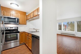 NL Northlink in Seattle, WA - Building Photo - Building Photo