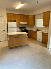 14236 Madrigal Dr in Woodbridge, VA - Building Photo - Building Photo