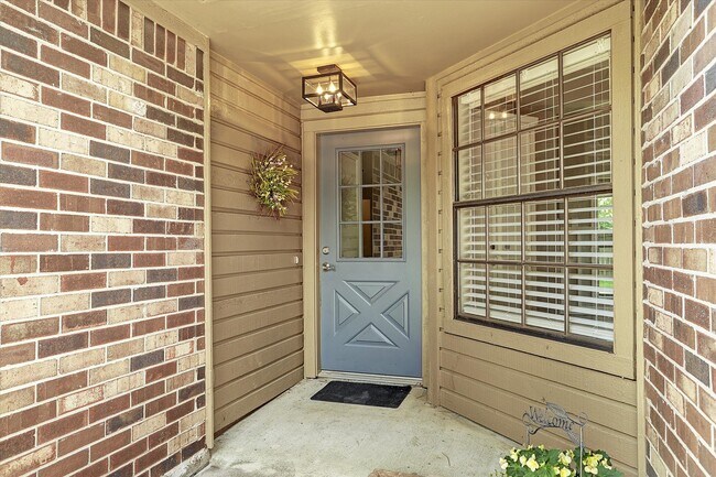 22 W Mistybreeze Cir in Spring, TX - Building Photo - Building Photo