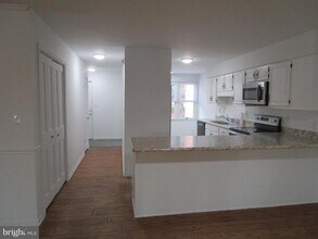943 Silver Lake Blvd in Dover, DE - Building Photo - Building Photo