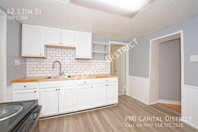 42 13th St in Troy, NY - Building Photo - Building Photo