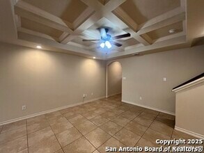 6002 Jax Wy in San Antonio, TX - Foto de edificio - Building Photo