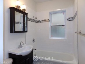 1132 Maple Ave-Unit -Apt 2 in Evanston, IL - Building Photo - Building Photo