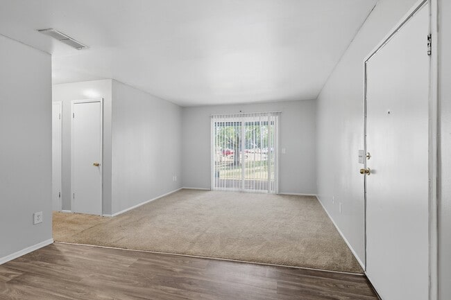 Arbor Place in Opelika, AL - Foto de edificio - Building Photo