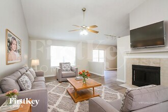 8407 Fort Sumter Dr in Indianapolis, IN - Building Photo - Building Photo