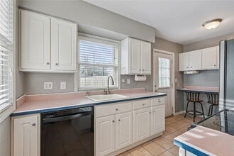 632 34th St SE in Cedar Rapids, IA - Building Photo - Building Photo